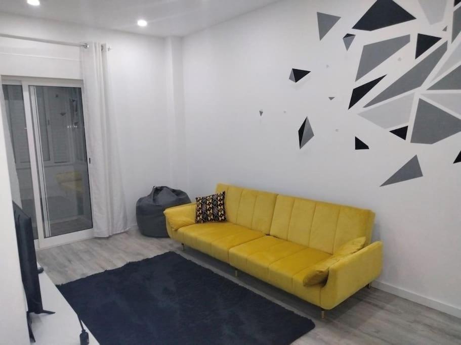 Lisbon, 3 Bedroom Apartment In Amora , 15 Min From The Beach 외부 사진